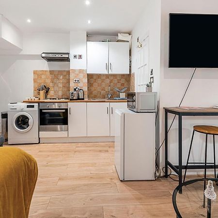 Апартаменты Beautiful Hyde Park Studio Flat Лондон Экстерьер фото